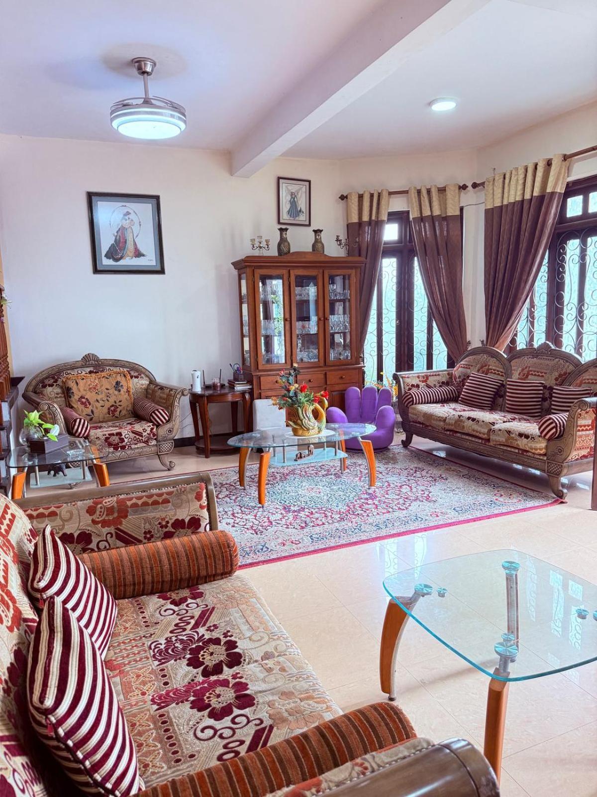 Resident View Homestay Kandy Exterior foto
